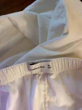 Abercrombie & Fitch White Linen Pants Size Medium Pull On